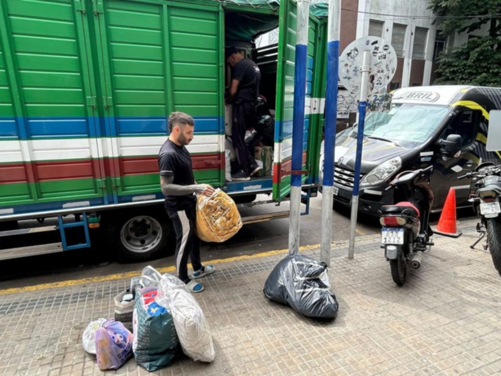 Llegan camiones a Bahía y La Plata sigue movilizada