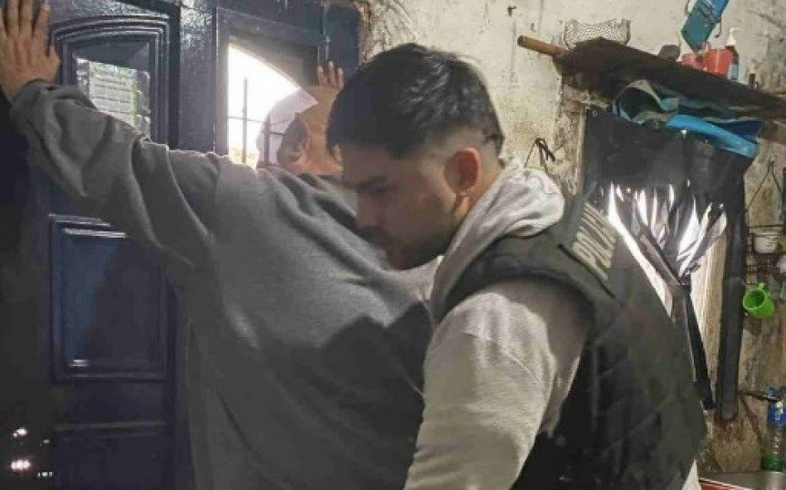 Un detenido y allanamientos por distribución de material de abuso sexual infantil
