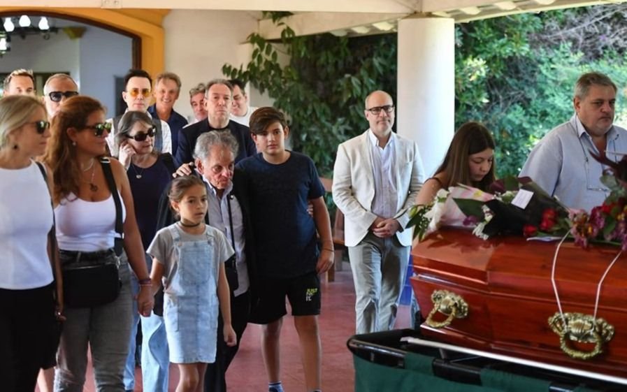 Dolor en el último adiós a Antonio Gasalla: famosos y familiares lo despidieron con mucha emoción