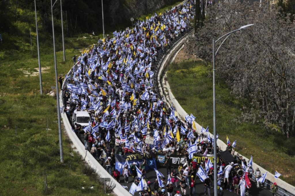 Masiva manifestación contra Netanyahu en Israel