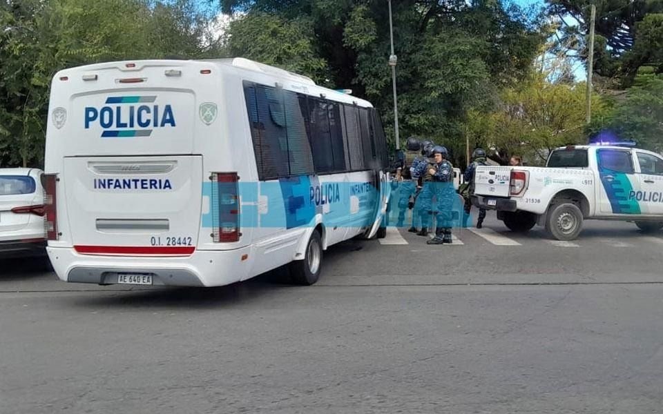 El relato en primera persona del enfrentamiento en el Hospital de Gonnet: "Fue un tiroteo bárbaro"