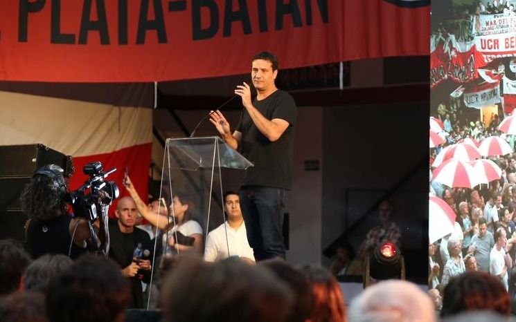 Prorrogaron los mandatos y Maximiliano Abad seguirá presidiendo el radicalismo bonaerense