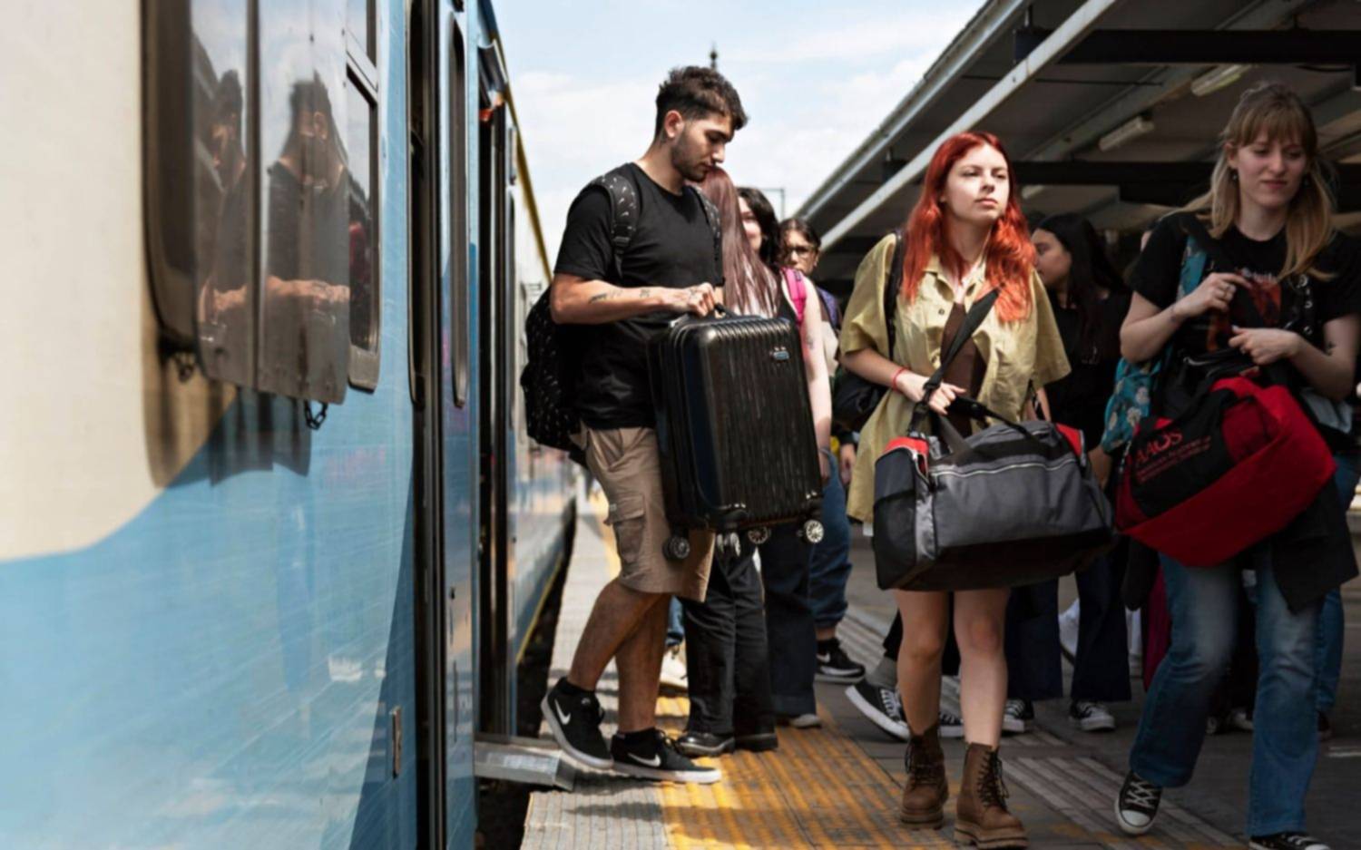 Trenes de larga distancia en abril: pusieron a la venta pasajes a Mar del Plata, Junín, Córdoba y Tucumán