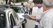 Por los daños del granizo, muchos automovilistas aún siguen penando