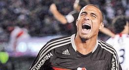 River le ganó a Instituto y ya le pisa los talones en la pelea por el ascenso