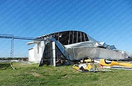 El temporal destrozó el hangar de Ingeniería en el Aero Club