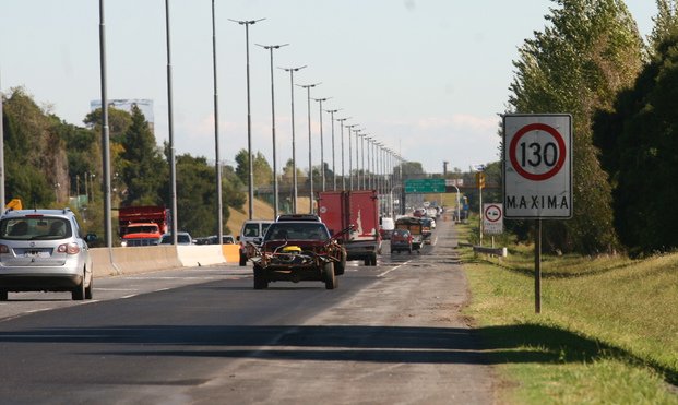 Autopista: multas por límite de velocidad causan desconcierto