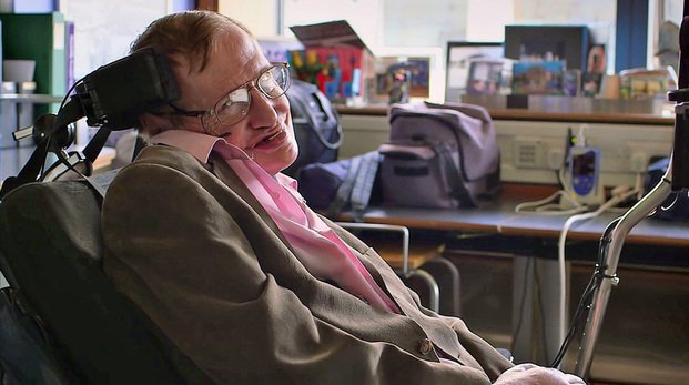 Stephen Hawking canta Monty Python