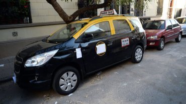 Violada en un taxi: secuestran un profiláctico y un ticket