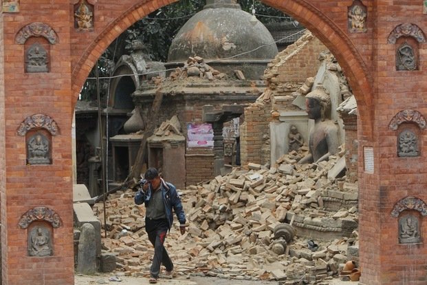 Más de 2.500 muertos por el violento terremoto en Nepal