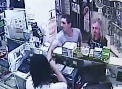 Capusotto fue testigo de un robo en una farmacia y quedó filmado