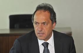 Scioli pidió por la unidad del peronismo y criticó a Macri