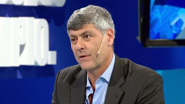 Buryaile afirmó que "hay problemas en todos los sectores de la producción"