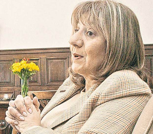 Sainete político-judicial detrás de un sillón clave