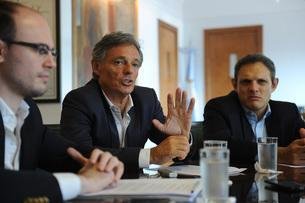 Desde el Gobierno afirman que el país está "yendo a un modelo a la australiana"