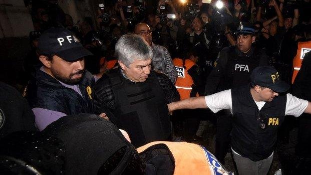 Dirigentes opositores y oficialistas respaldaron la detención de Báez