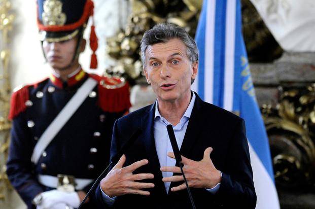 El Presidente va a la Justicia por las sociedades offshore y se desliga de su patrimonio