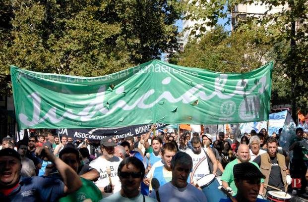 Tras los paros, convocan para el lunes al gremio judicial