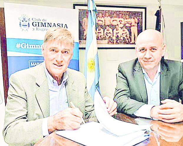Rezza firmó hasta junio de 2017
