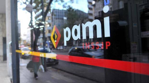 PAMI asegura que "las asociaciones médicas apoyaron la reducción de medicamentos"