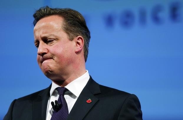 Acosado por pedidos de renuncia, Cameron anunció que publicará su declaración de bienes