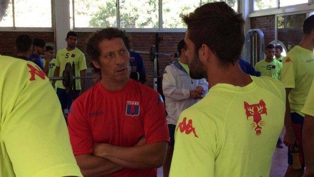 Troglio hará un solo cambio en Tigre para enfrentar a Boca