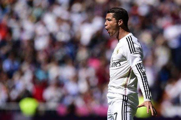El Madrid aplastó al Eibar y quedó a cuatro del Barcelona