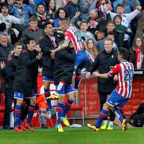 El Atlético del "Cholo" ganó y está a tres puntos del Barça