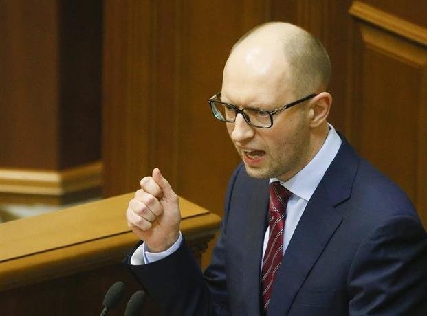 Renunció el primer ministro de Ucrania, envuelto en los Panama Papers