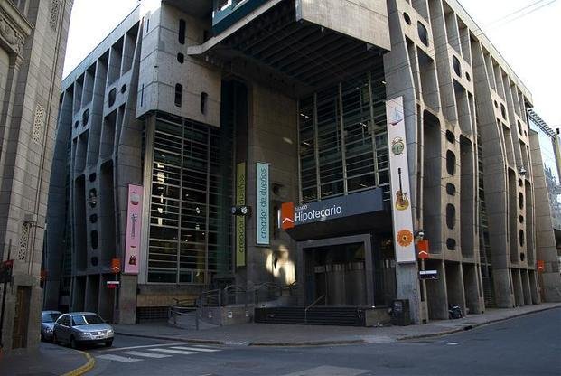 Dos bancos ya ofrecen créditos ajustados a la inflación