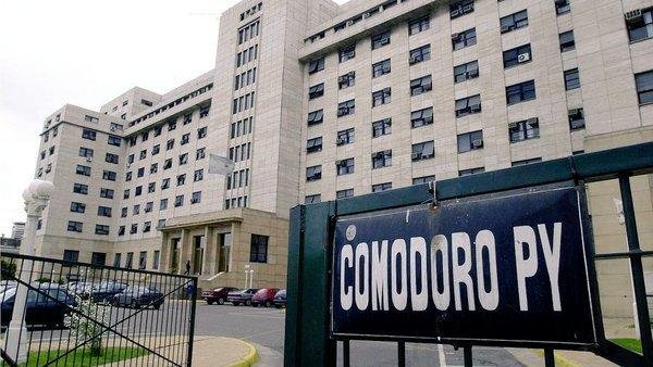 Cierran la circulación vehicular en las inmediaciones de Tribunales