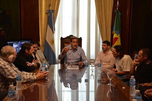 Van con todo contra Uber: podrían llevar a $20.000 las multas y harán “emboscadas”