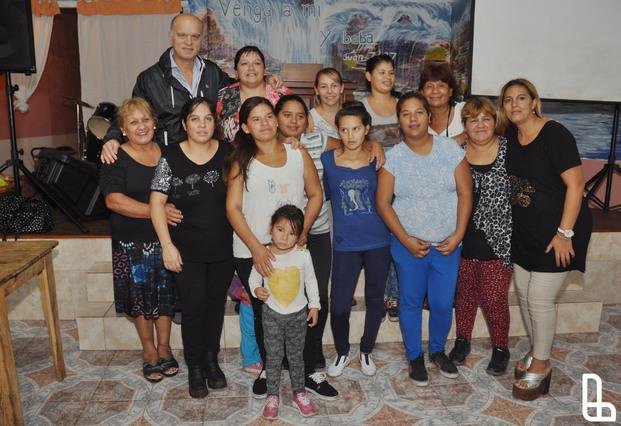 El comedor de Lanús "La Fé en Jesucristo" recibió la visita del intendente