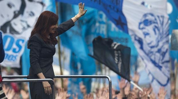 Cristina convocó a los intendentes peronistas bonaerenses