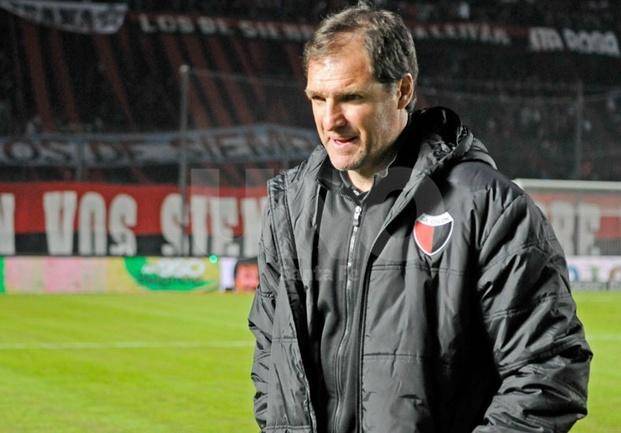 Que pase el que sigue: echaron a Franco de Colón y ya son 10 los DT cesanteados en 11 fechas