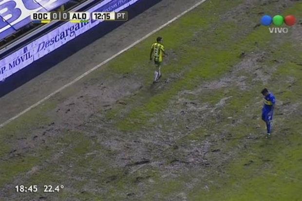 El piso de la Bombonera una preocupación especial de cara al encuentro con River