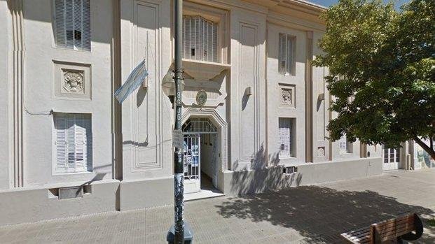 Sobres en la Departamental: pidieron la detención de cinco jefes policiales