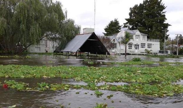 La Cruz Roja estimó que hay más de 30 
mil afectados por inundaciones en el Litoral