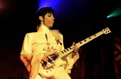 Dolor a través del mundo por la muerte de Prince