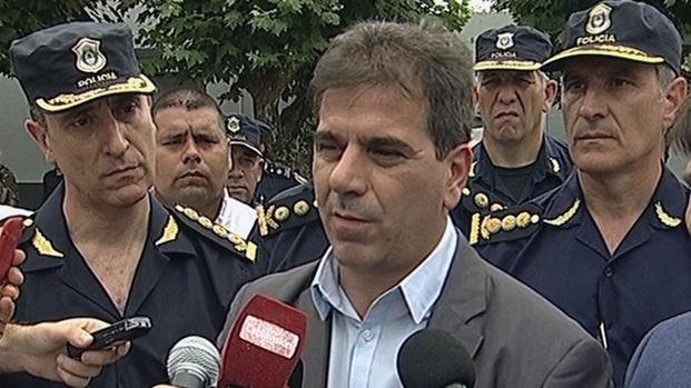 Ritondo informó que de 23.000  inscriptos en Policía sólo aceptaron 3.000