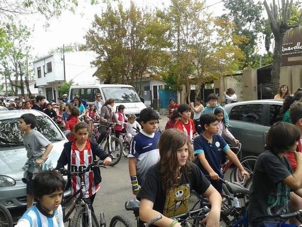 Todo listo para la bicicleteada por la vida en City Bell