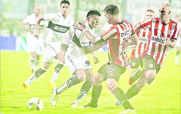 Gimnasia dio todo, por eso, hay más reproches para Estudiantes