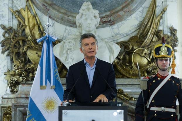 Buscan facilitar que los jóvenes consigan su primer empleo