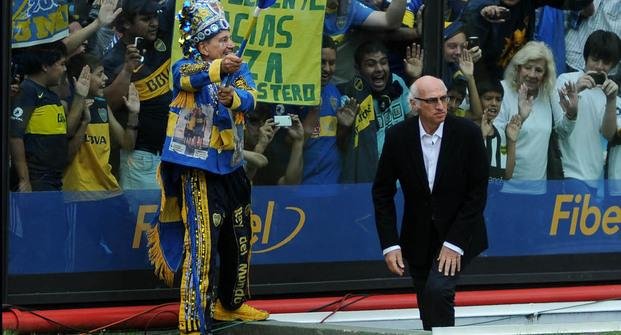 Carlitos Bianchi cumple años y en Boca le "regalan" una estatua en su homenaje