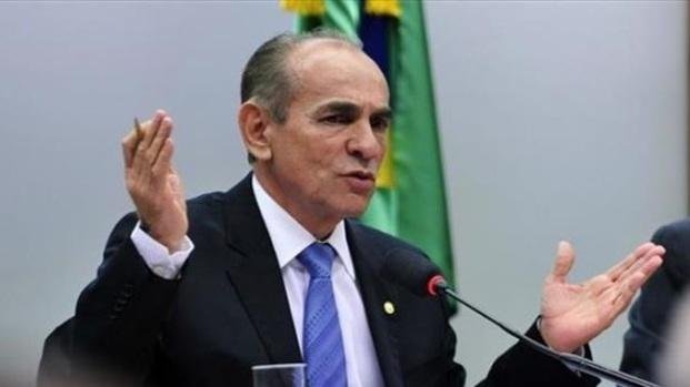 Renunció otro ministro del gabinete de Dilma