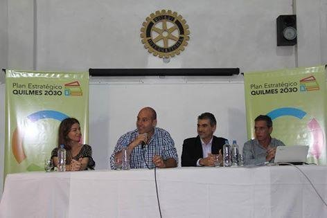 "Diálogos Ciudadanos" con vecinos de Ezpeleta