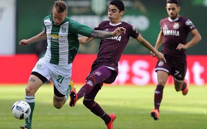 Lanús venció Banfield en un entretenido Clásico del sur