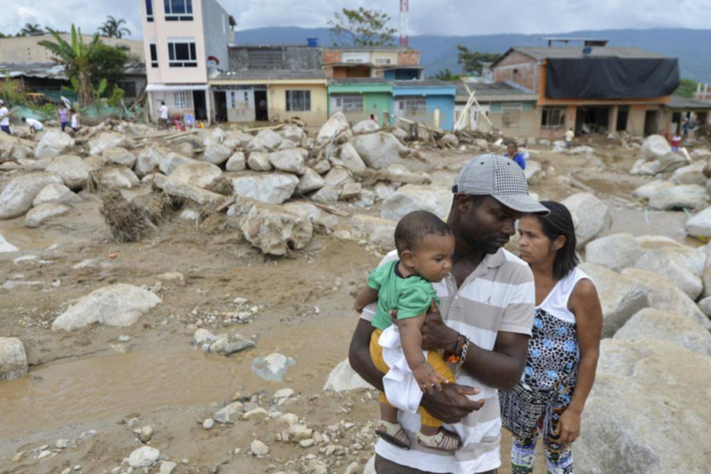 Ya hay más de 250 muertos por los aludes en Colombia
