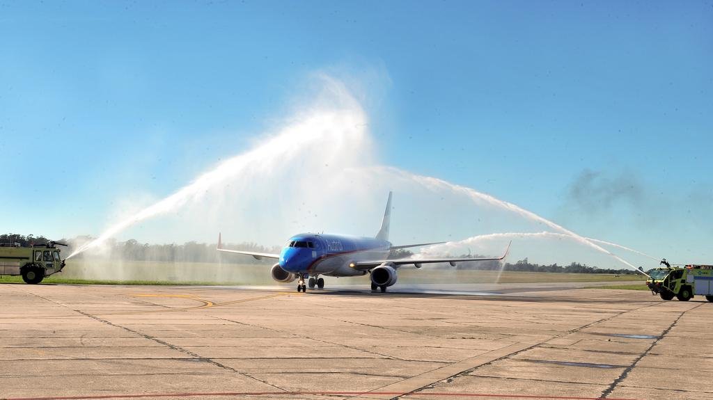 Primer vuelo del “Corredor Atlántico”, que une a varias ciudades hasta Ushuaia