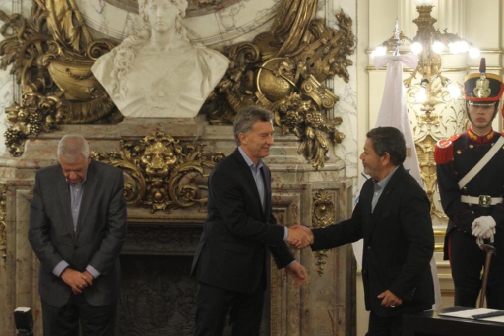 Macri habló de “comportamientos mafiosos” ante el paro de la CGT